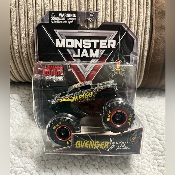 Monster Jam Other - Monster Jam Avenger
Exclusive Black Widow LIMITED
EDITION 1 of 5000